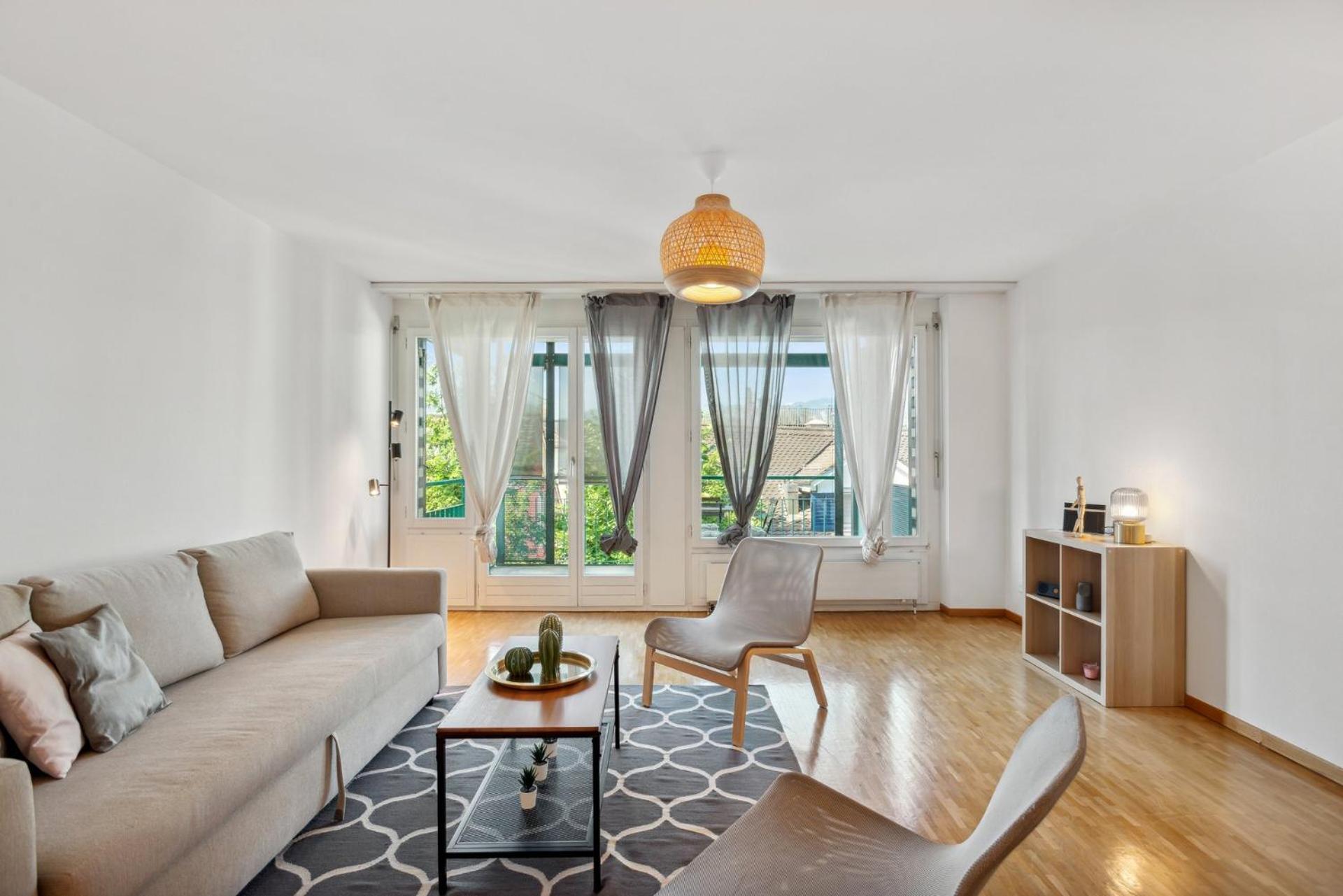 Spacious Central Apartments Hoting Цюрих Экстерьер фото