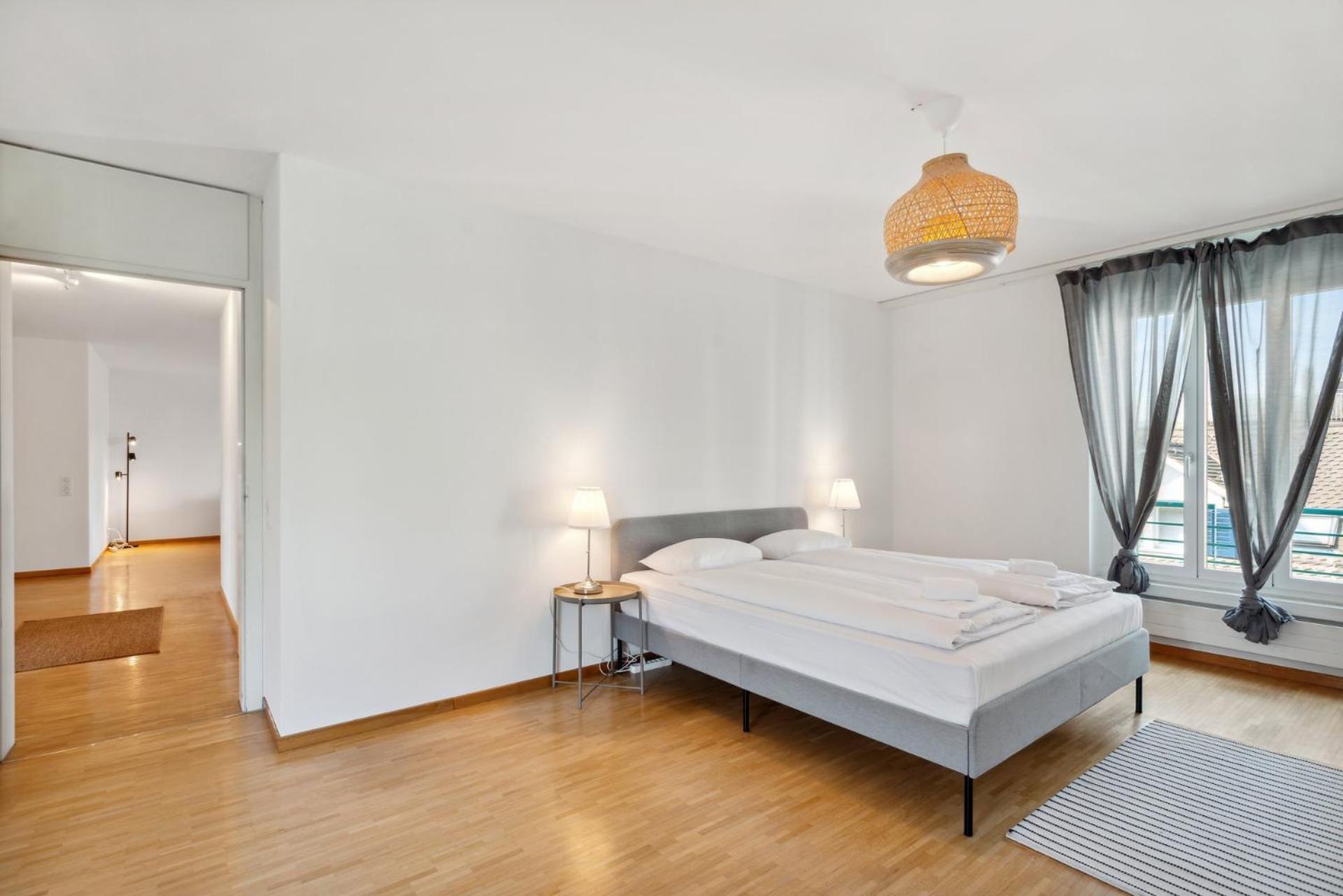 Spacious Central Apartments Hoting Цюрих Экстерьер фото